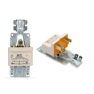 035957.03IG - CONDENSATORE ANTIDISTURBO 0.68MF+2X22 CON STAFFA + SPINOTTO