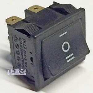 070133.00AV - COMMUTATORE I-0-II 21X18