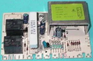 827163.03CY - SCHEDA 9120604 REMCO503