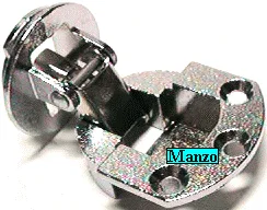 912706.00SM - CERNIERA PORTELLONE T/N ORIG.